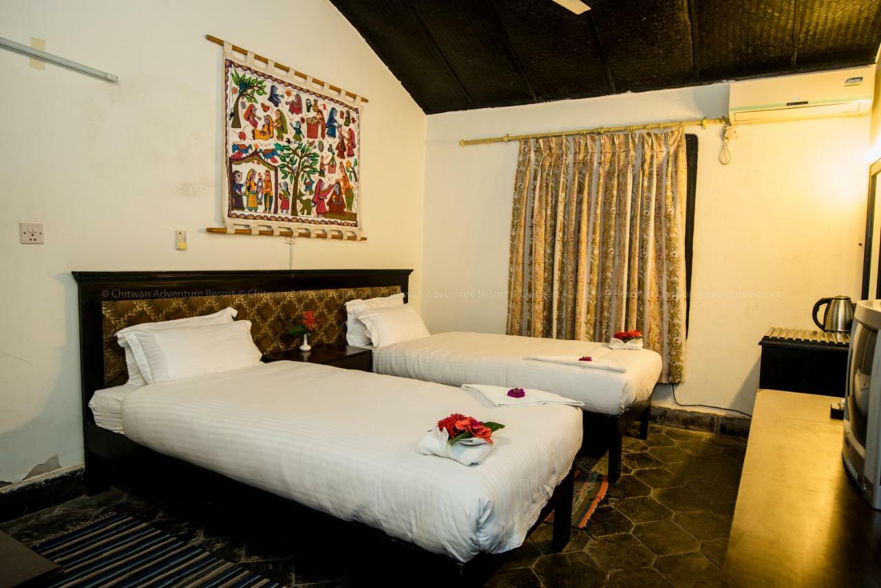 סאורהה Chitwan Adventure Resort מראה חיצוני תמונה